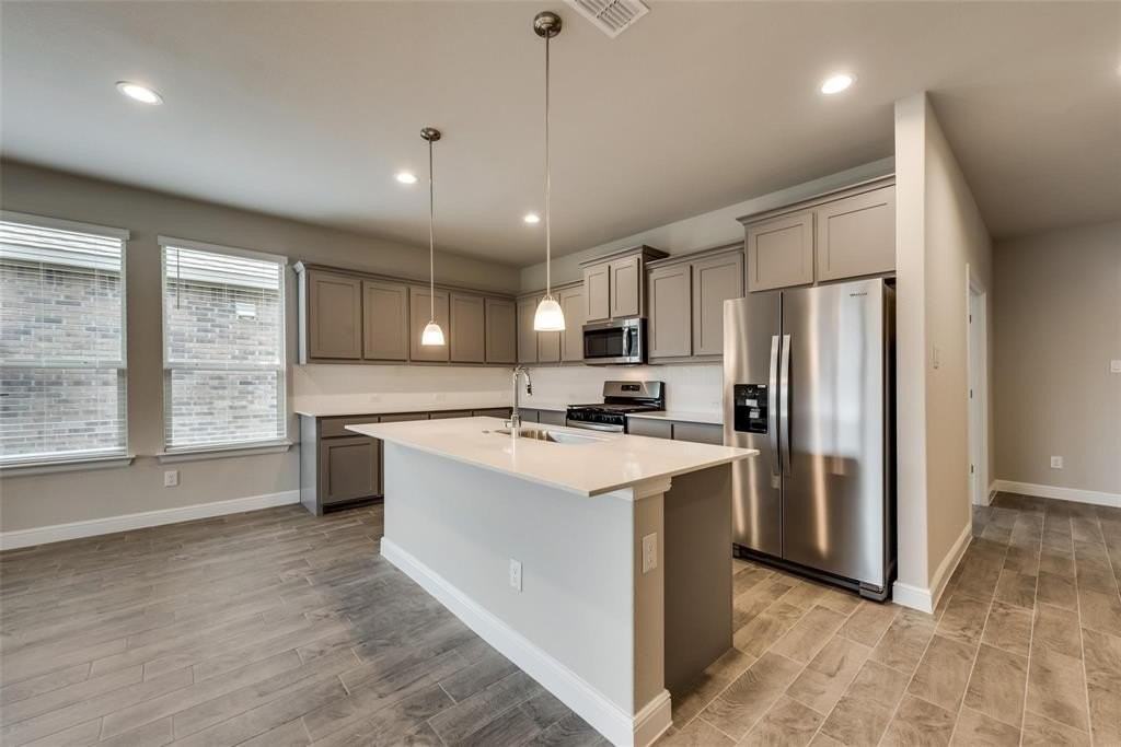 2208 Tucana Way - Photo 4 of 18