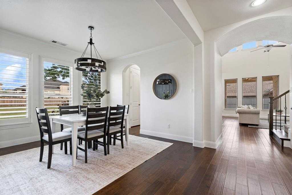 124 Lavender Ln - Photo 6 of 32