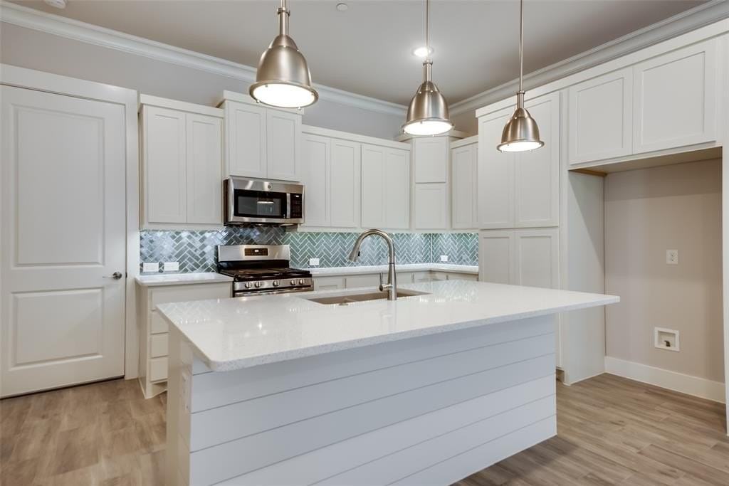 232 Crockett Cir - Photo 6 of 20