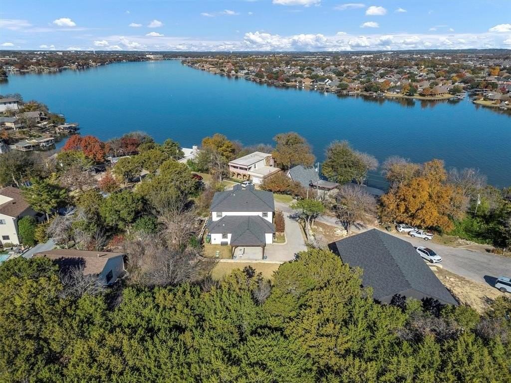 721 Rock Harbor Ct - Photo 2 of 40