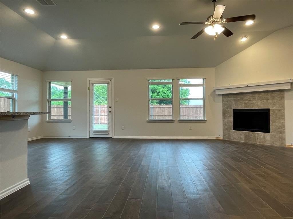 4324 Cordata Dr - Photo 3 of 15