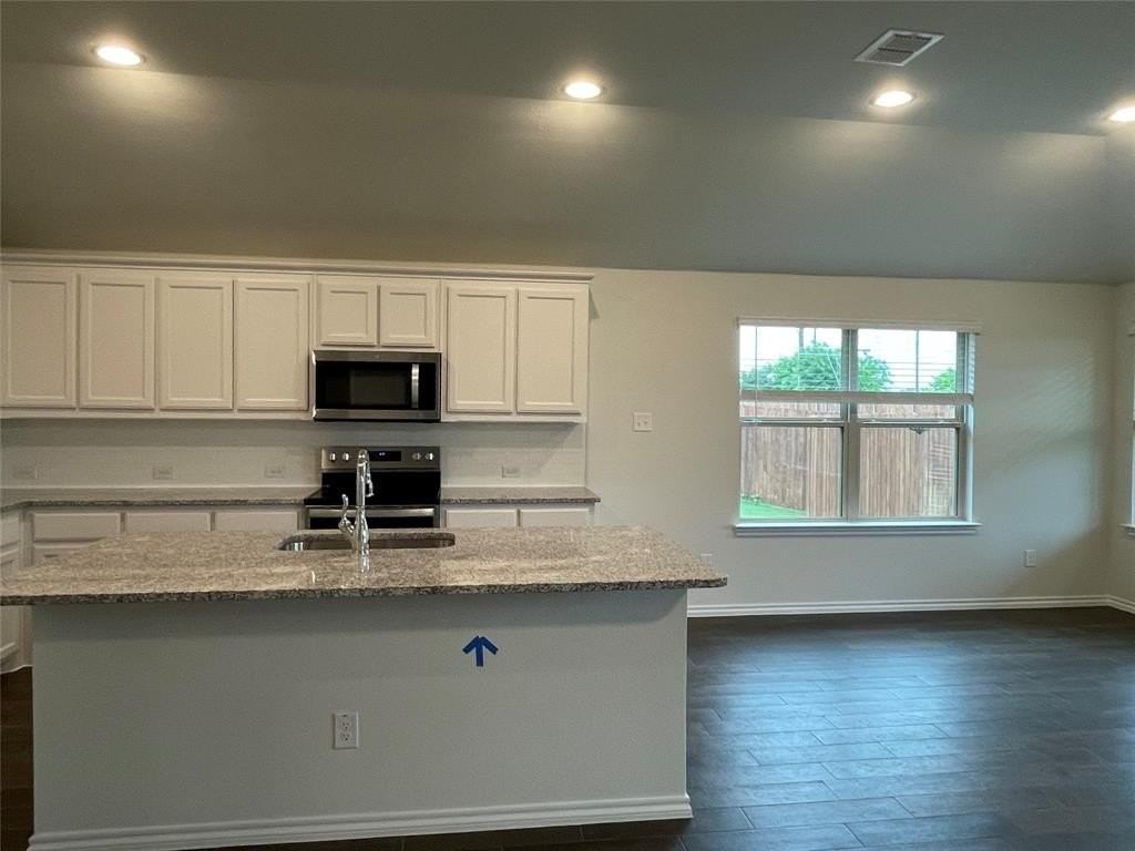 4324 Cordata Dr - Photo 5 of 15