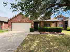 featured image of 905 Golden Bear Ln