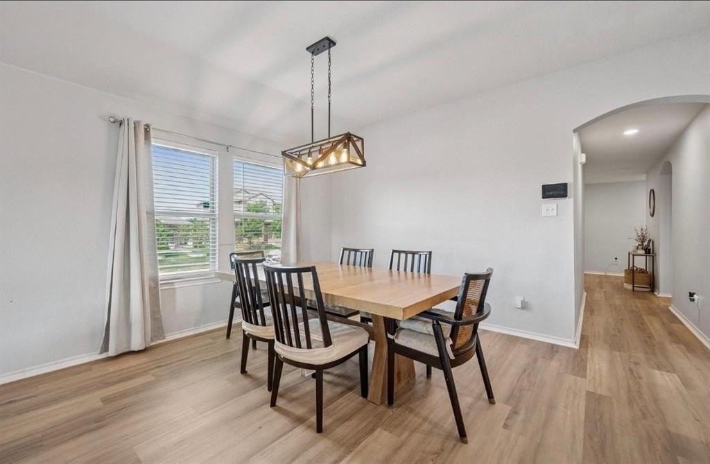 900 Sapphire Dr - Photo 3 of 18