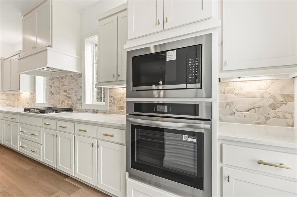 15668 Gladeside Ave - Photo 6 of 35