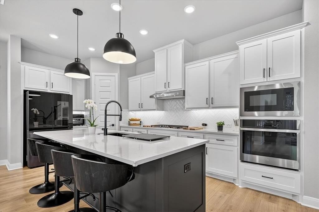 624 Treaty Oak Dr - Photo 5 of 28