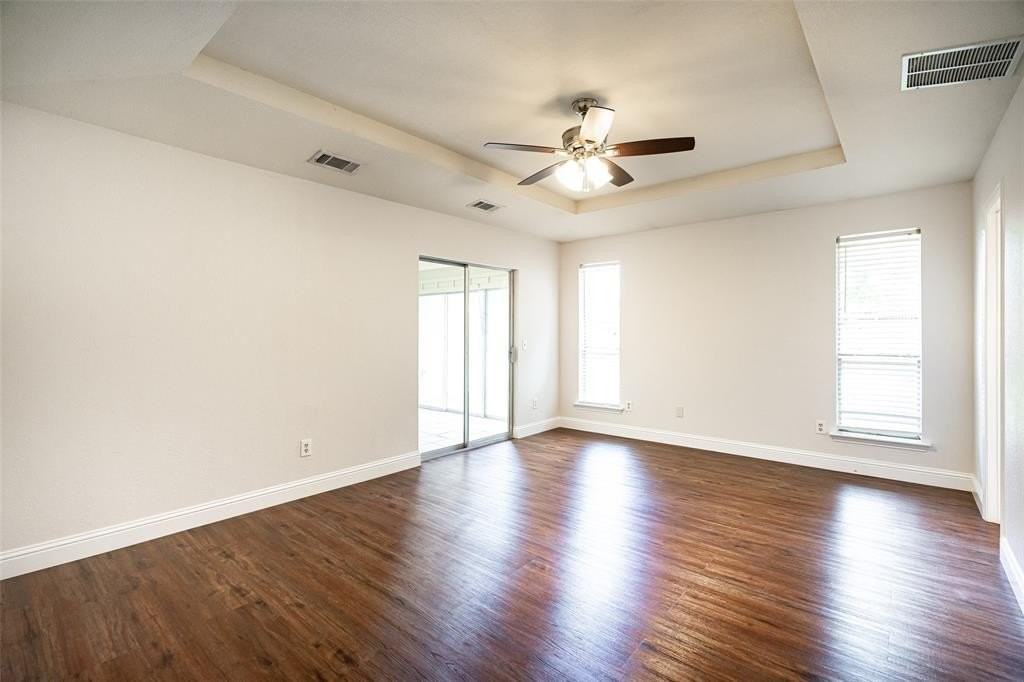 2813 Glen Forest Ln - Photo 5 of 28