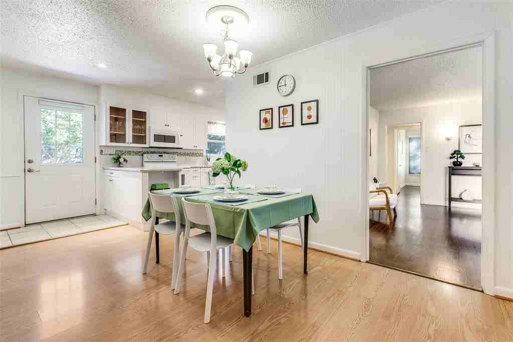 424 Classen Dr - Photo 7 of 16