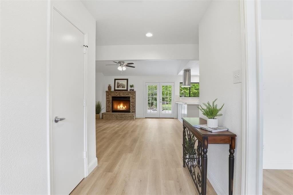 300 Hidden Valley Dr - Photo 4 of 26