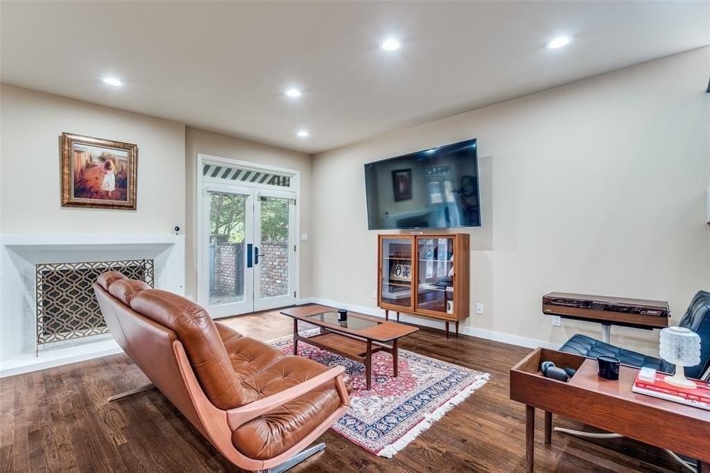 4516 Emerson Ave #A - Photo 2 of 12