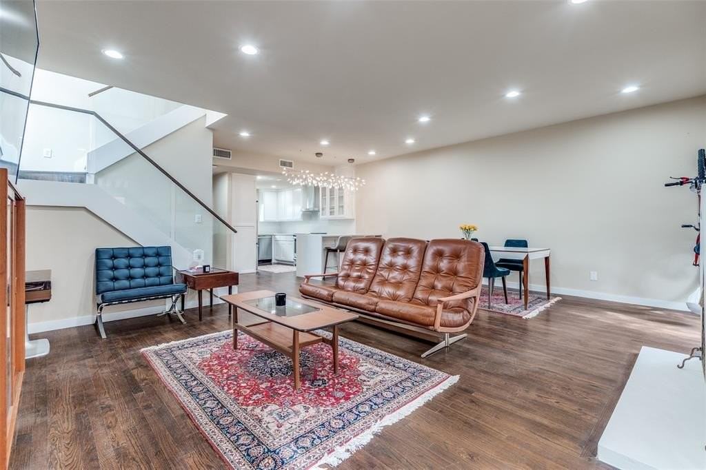 4516 Emerson Ave #A - Photo 3 of 12