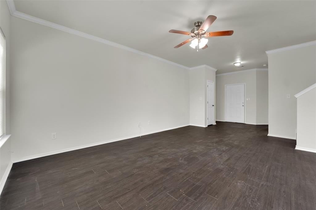 338 Castleridge Dr - Photo 5 of 22