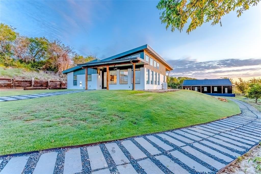 245 Lake House Dr - Photo 6 of 25