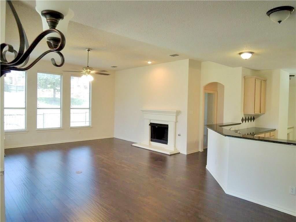 160 Fallkirk Dr - Photo 3 of 28