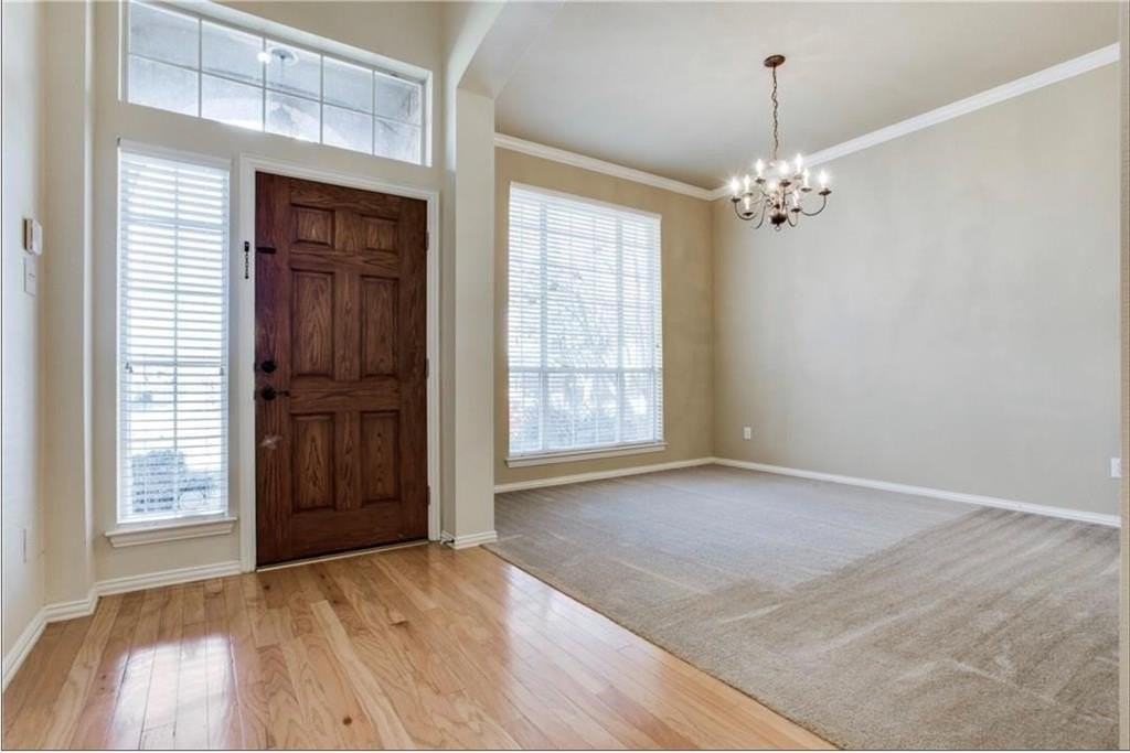 1645 Castle Pines Dr - Photo 3 of 20