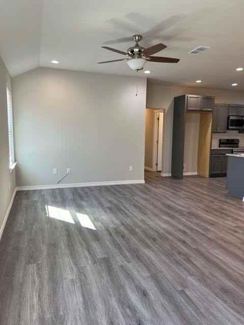 2874 Melissa Ln #2876 - Photo 3 of 21