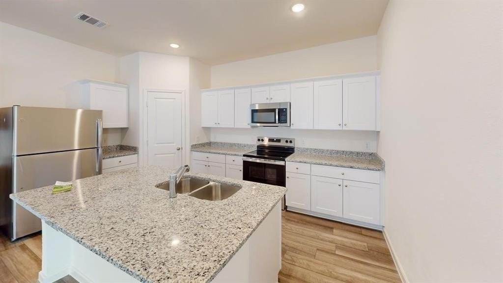 2312 Winthrop Ave - Photo 3 of 22