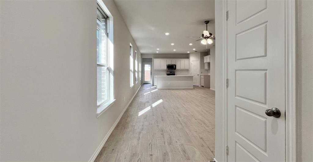 3211 Bedstraw Ln - Photo 5 of 25