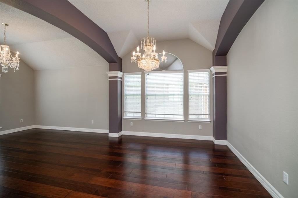 806 Amber Ct - Photo 5 of 31