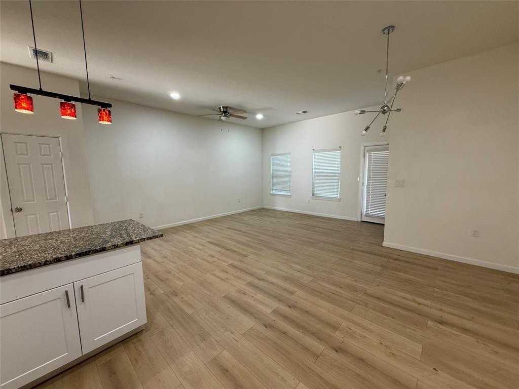 214 Heritage Ct - Photo 7 of 25