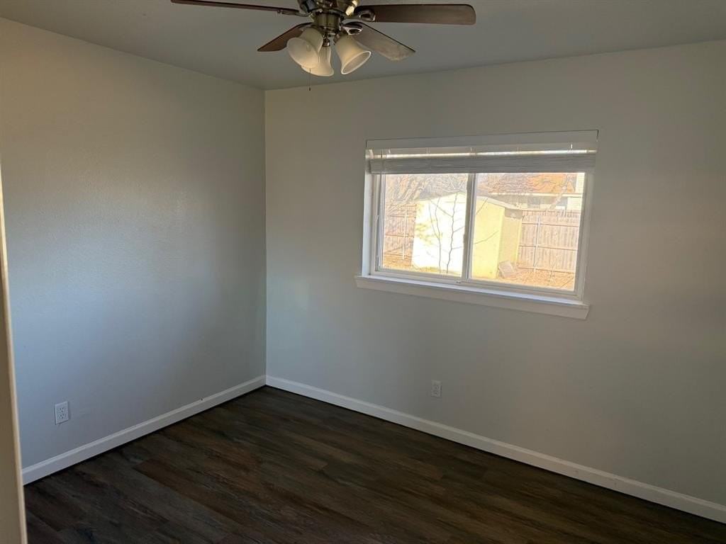 1621 Lorraine Dr - Photo 5 of 9