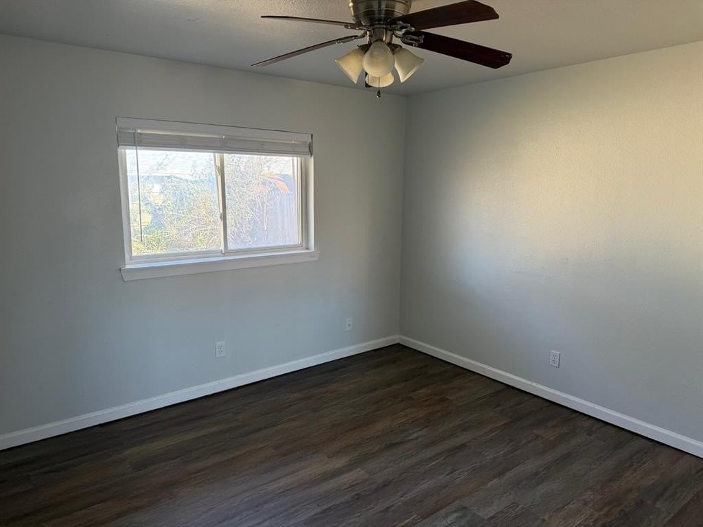 1621 Lorraine Dr - Photo 6 of 9