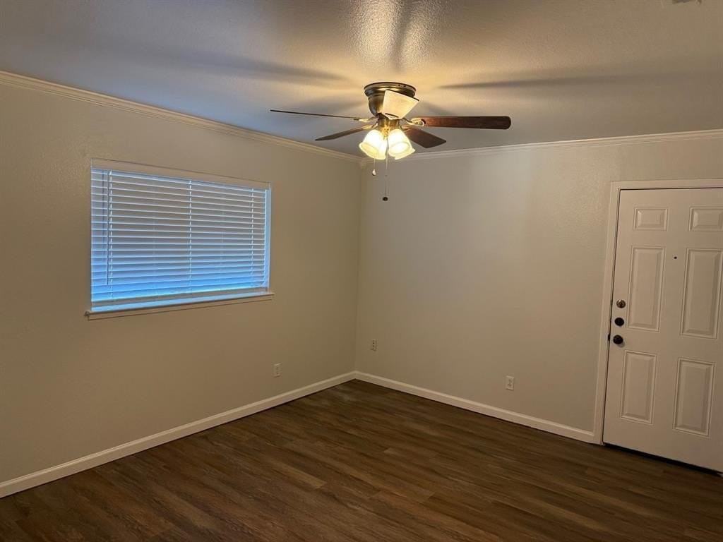 1621 Lorraine Dr - Photo 7 of 9