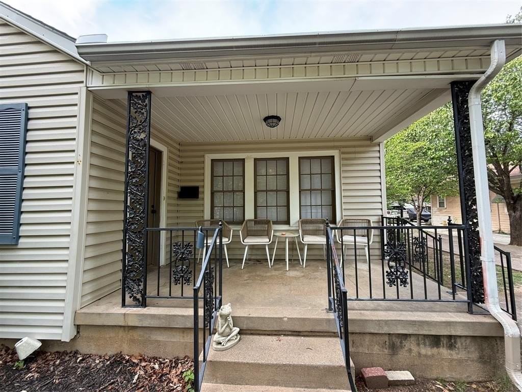 2517 Honeysuckle Ave - Photo 3 of 40