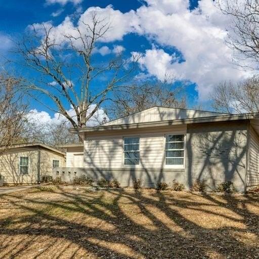 2617 Fieldale Dr - Photo 3 of 16