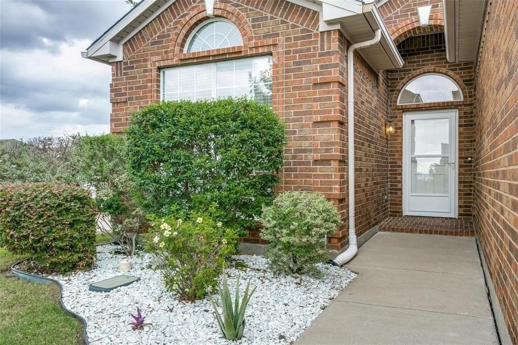 12852 Old Macgregor Ln - Photo 3 of 25