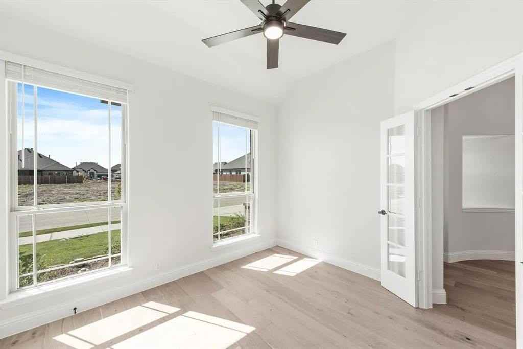 5308 Century Lake Ln - Photo 4 of 38