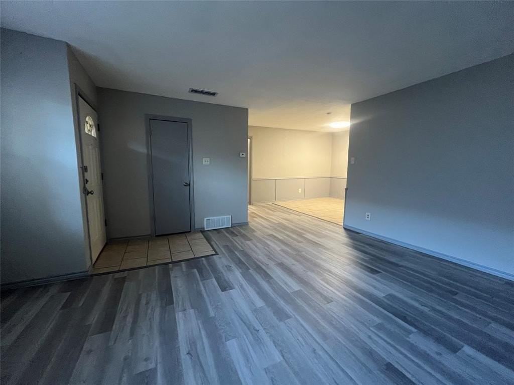 826 Skyline Dr - Photo 5 of 17