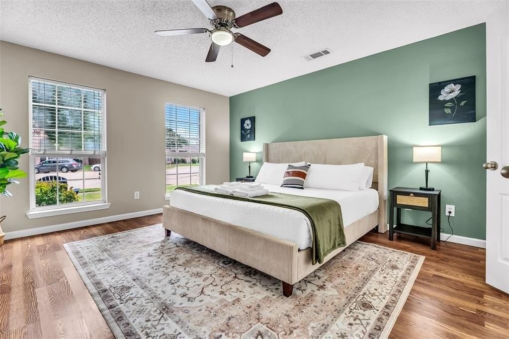 600 Ashcrest Ct - Photo 4 of 24