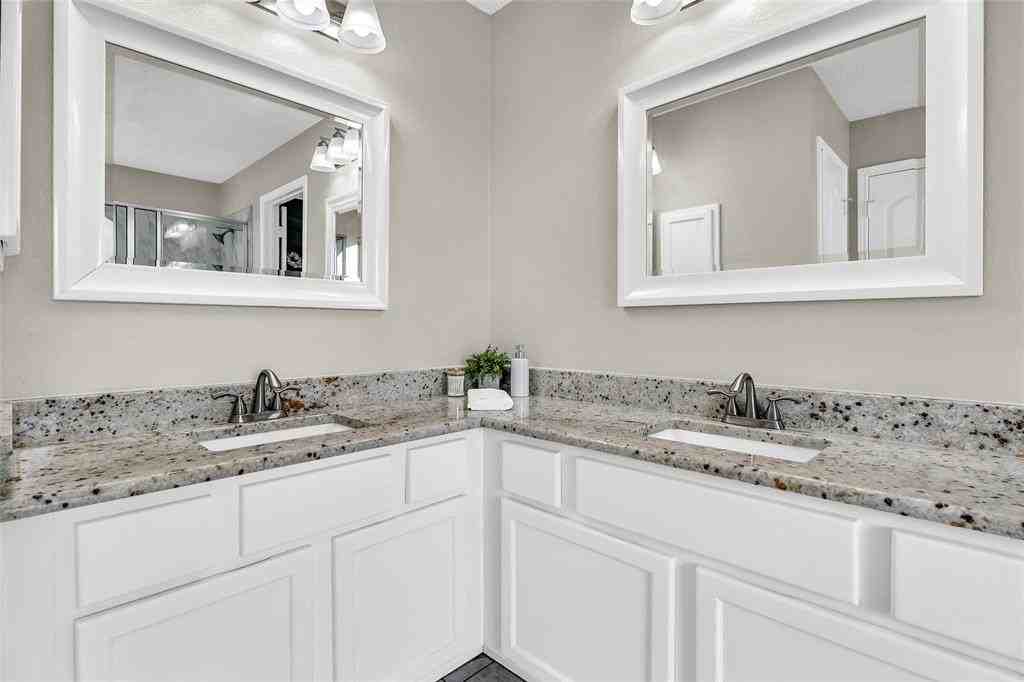 600 Ashcrest Ct - Photo 6 of 24