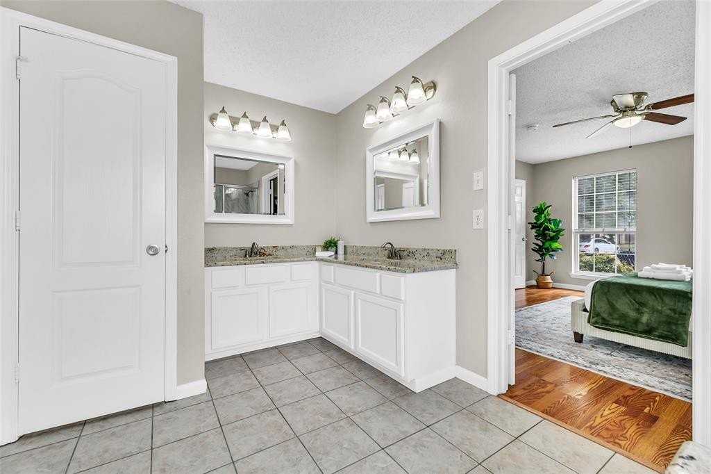 600 Ashcrest Ct - Photo 7 of 24