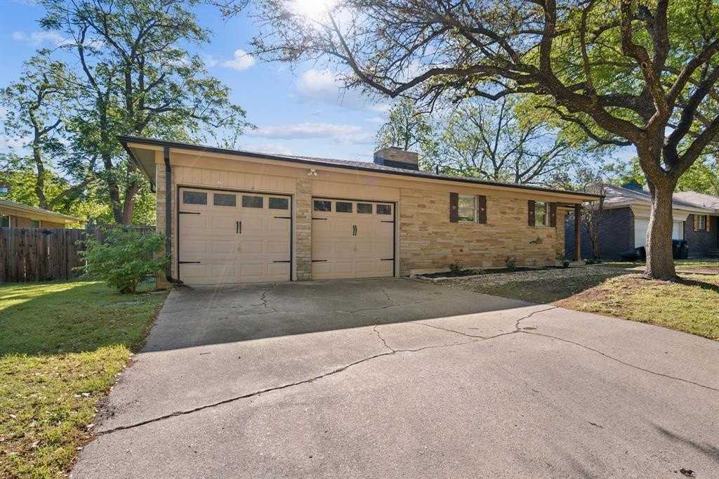 3605 Jeanette Dr - Photo 2 of 26