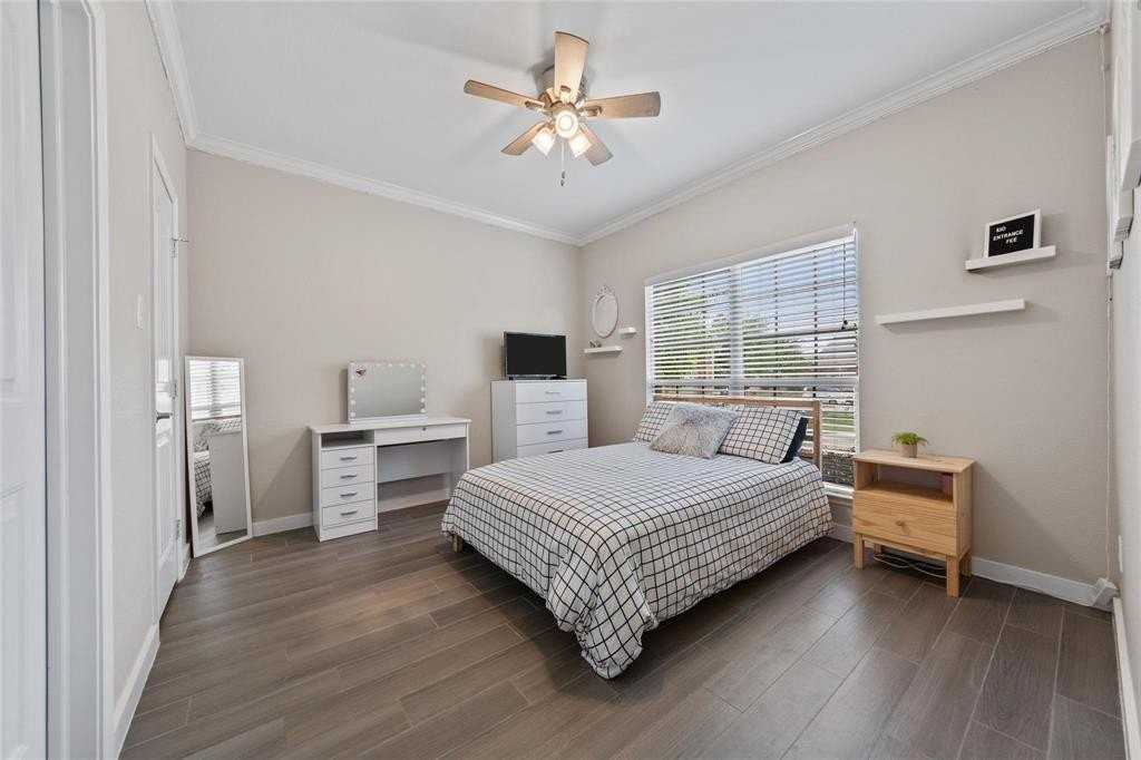 10520 Canyon Lake Vw - Photo 3 of 16