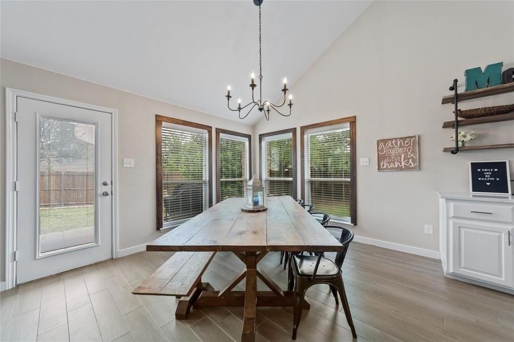 10520 Canyon Lake Vw - Photo 7 of 16