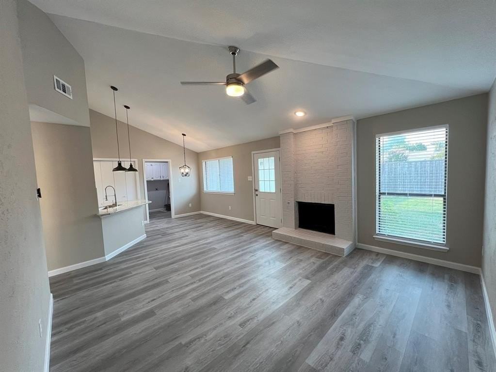 1741 Clarendon Dr - Photo 7 of 25