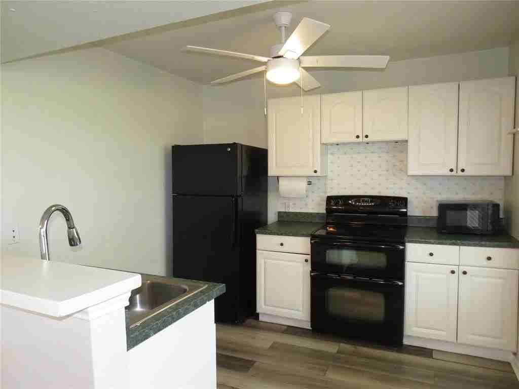 4647 S Bonnie Brae St - Photo 5 of 39