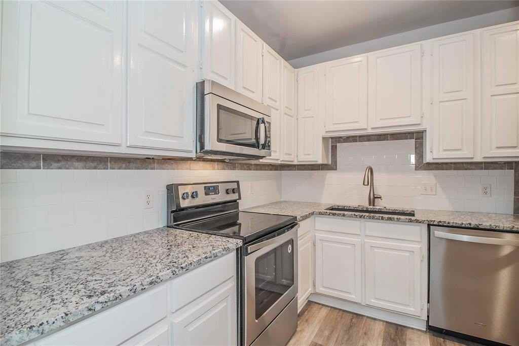 5021 Birchman Ave #5015 - Photo 4 of 16