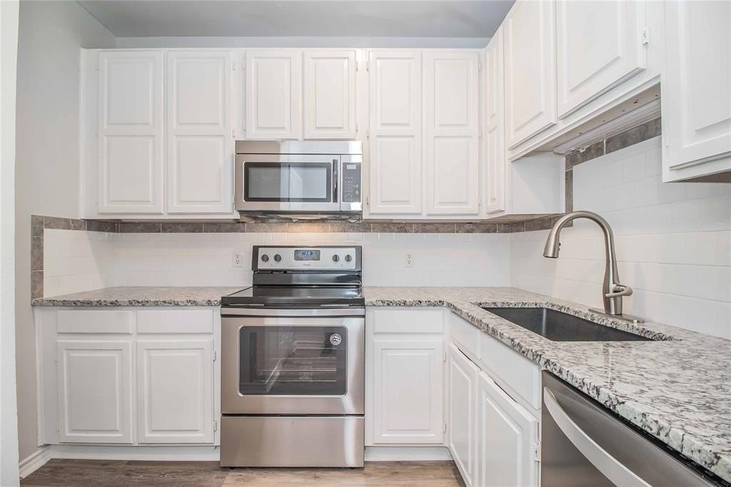 5021 Birchman Ave #5015 - Photo 6 of 16