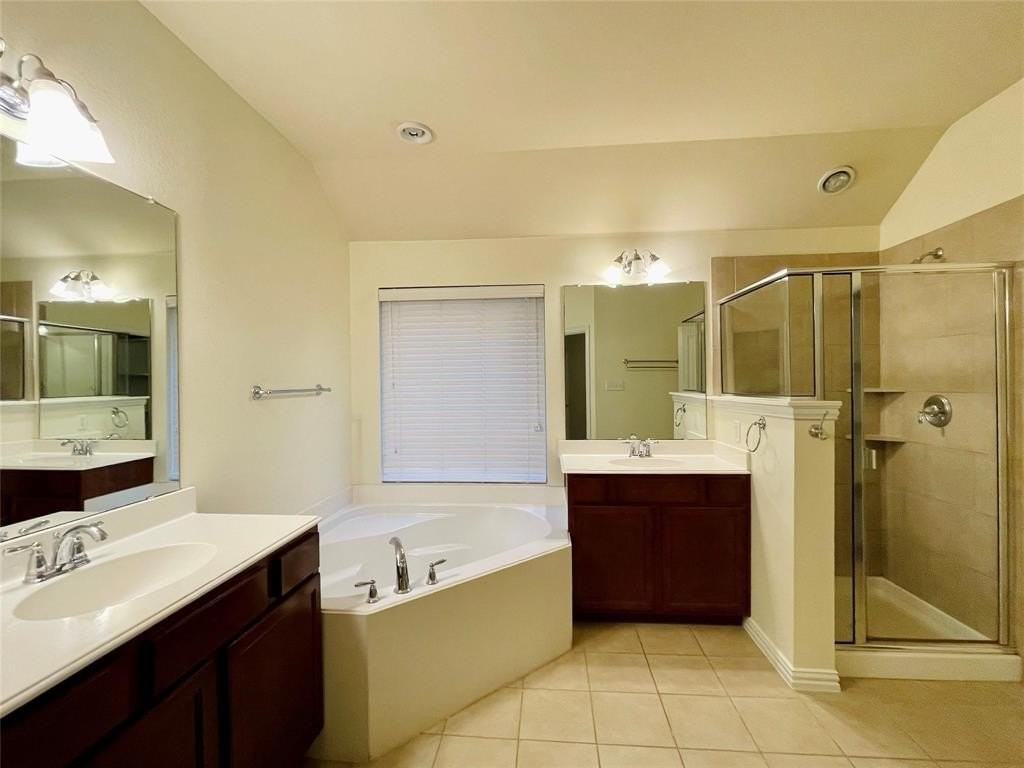 2108 Jasmine Valley Dr - Photo 3 of 8