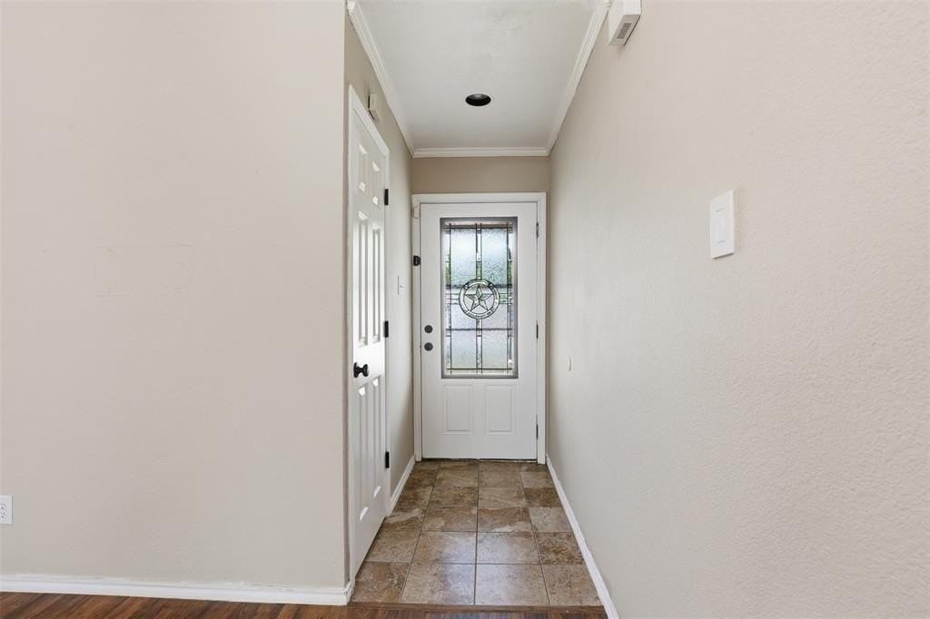 108 George St - Photo 3 of 29