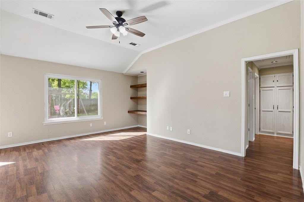 108 George St - Photo 5 of 29