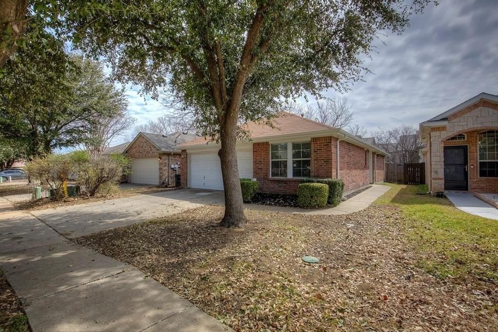 8821 Highland Orchard Dr - Photo 2 of 37