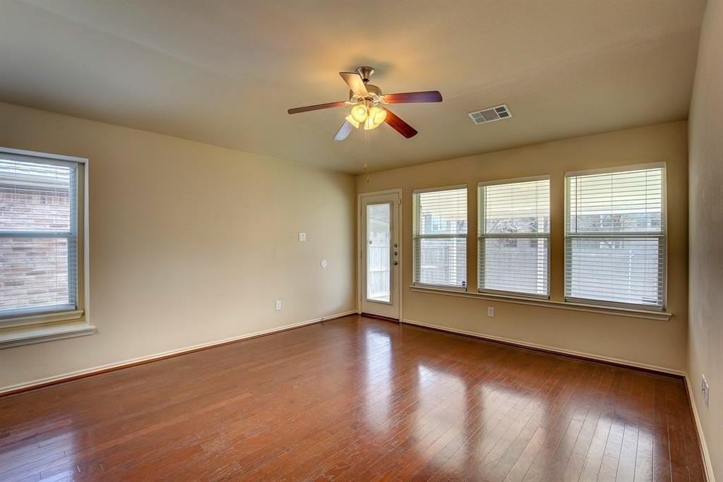 8821 Highland Orchard Dr - Photo 5 of 37