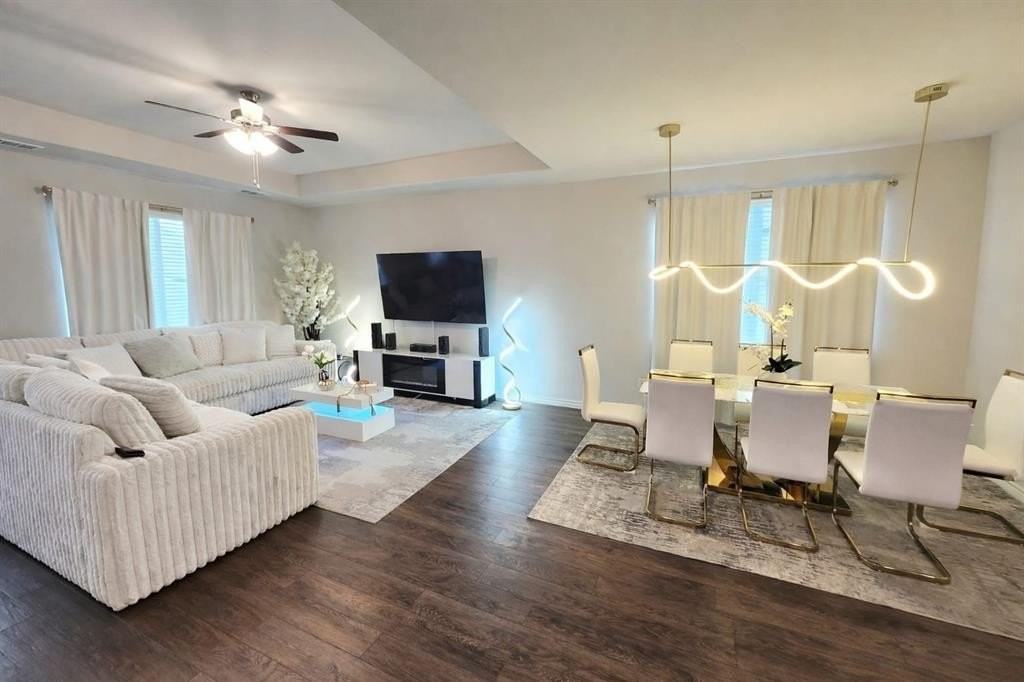 9824 Dynamics Dr - Photo 4 of 17