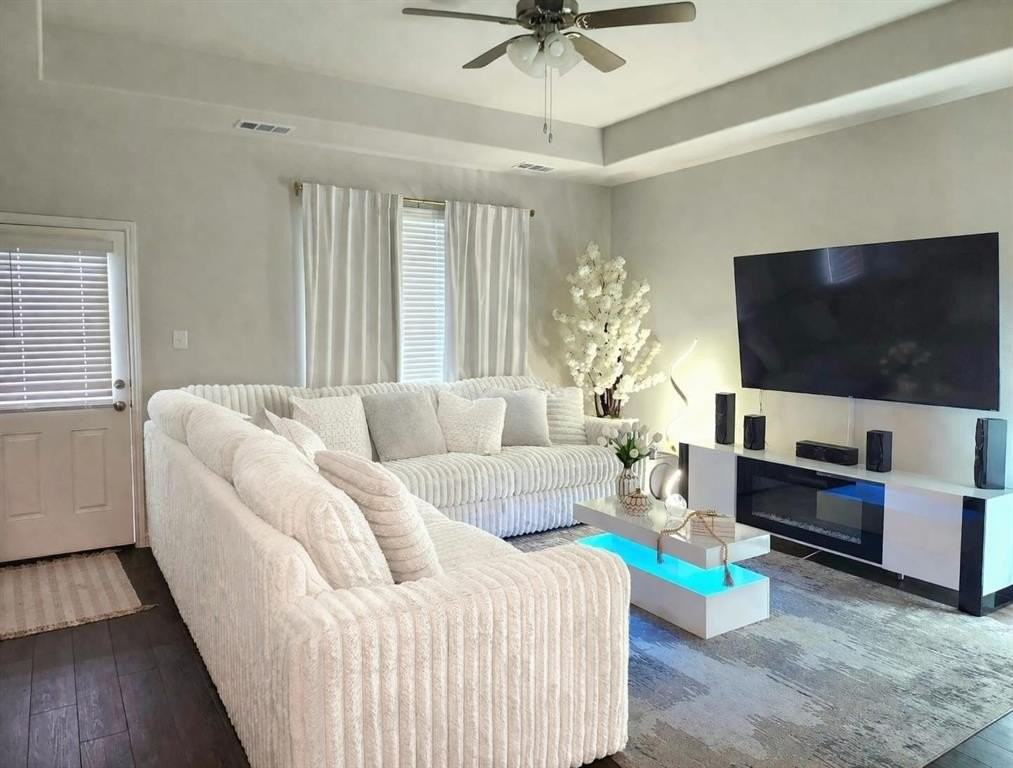 9824 Dynamics Dr - Photo 6 of 17