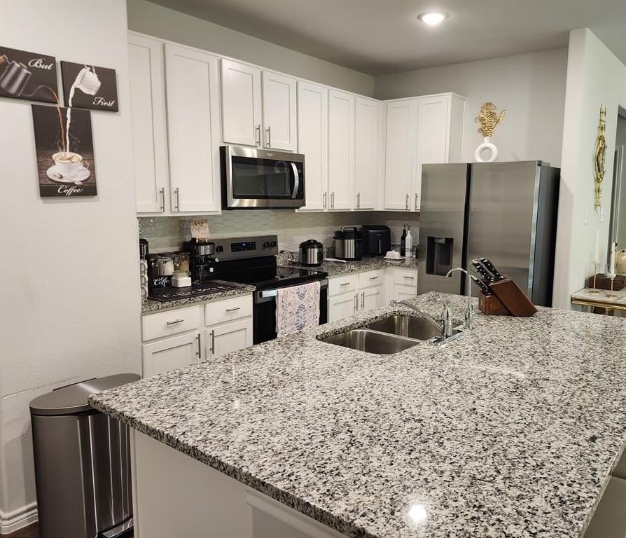 9824 Dynamics Dr - Photo 7 of 17